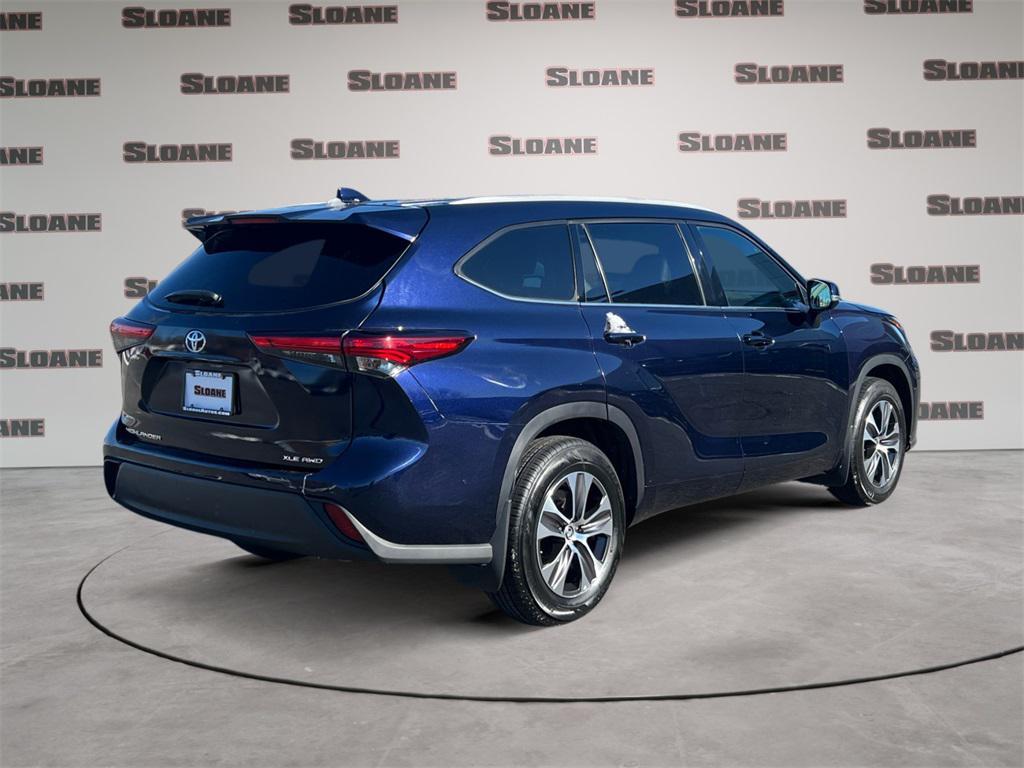used 2022 Toyota Highlander car, priced at $27,798
