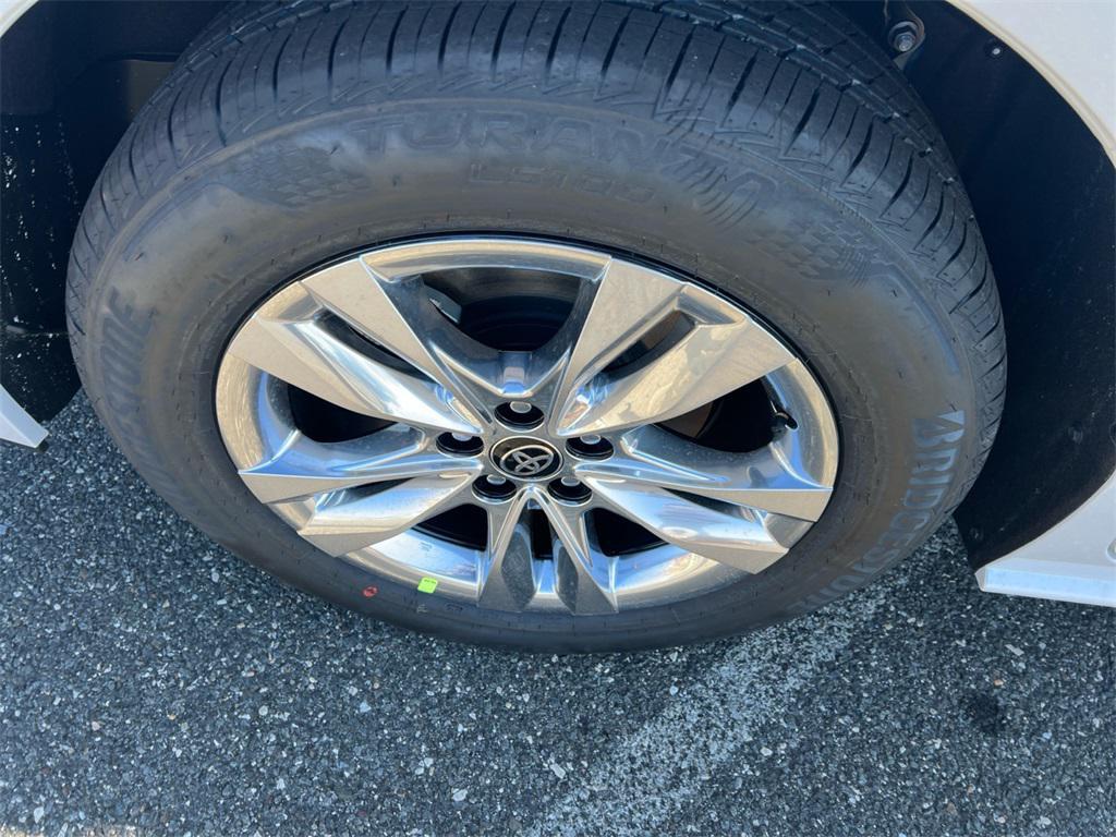 new 2026 Toyota Sienna car, priced at $51,895