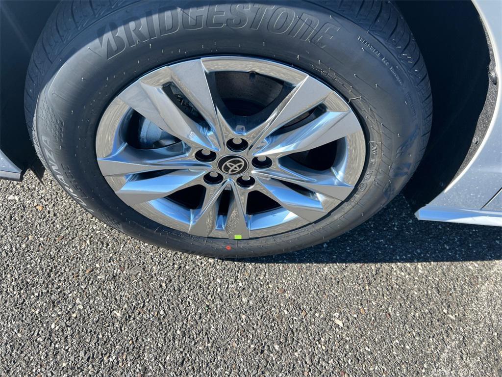 new 2026 Toyota Sienna car, priced at $51,895