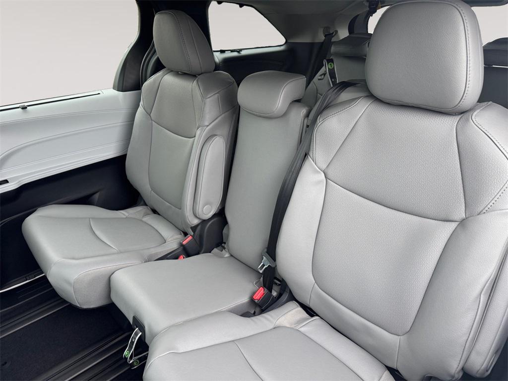 new 2026 Toyota Sienna car, priced at $48,160