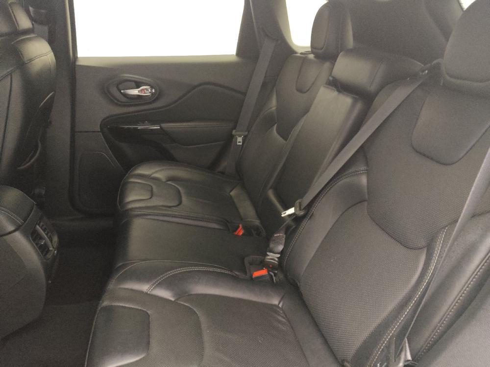 used 2023 Jeep Cherokee car, priced at $23,195