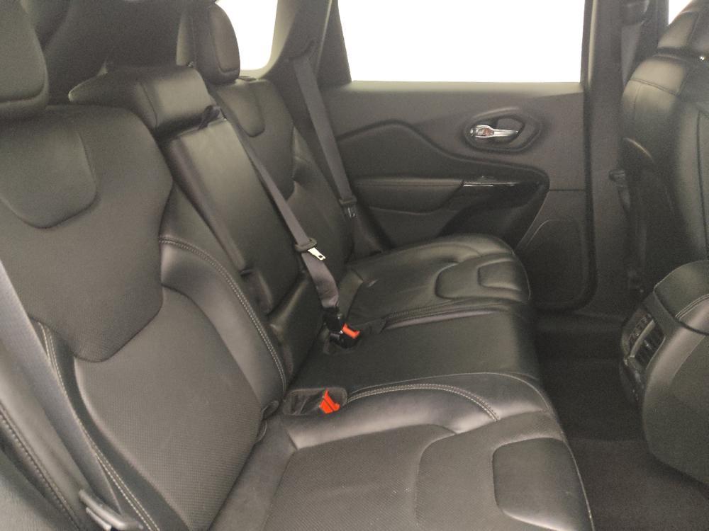 used 2023 Jeep Cherokee car, priced at $23,195