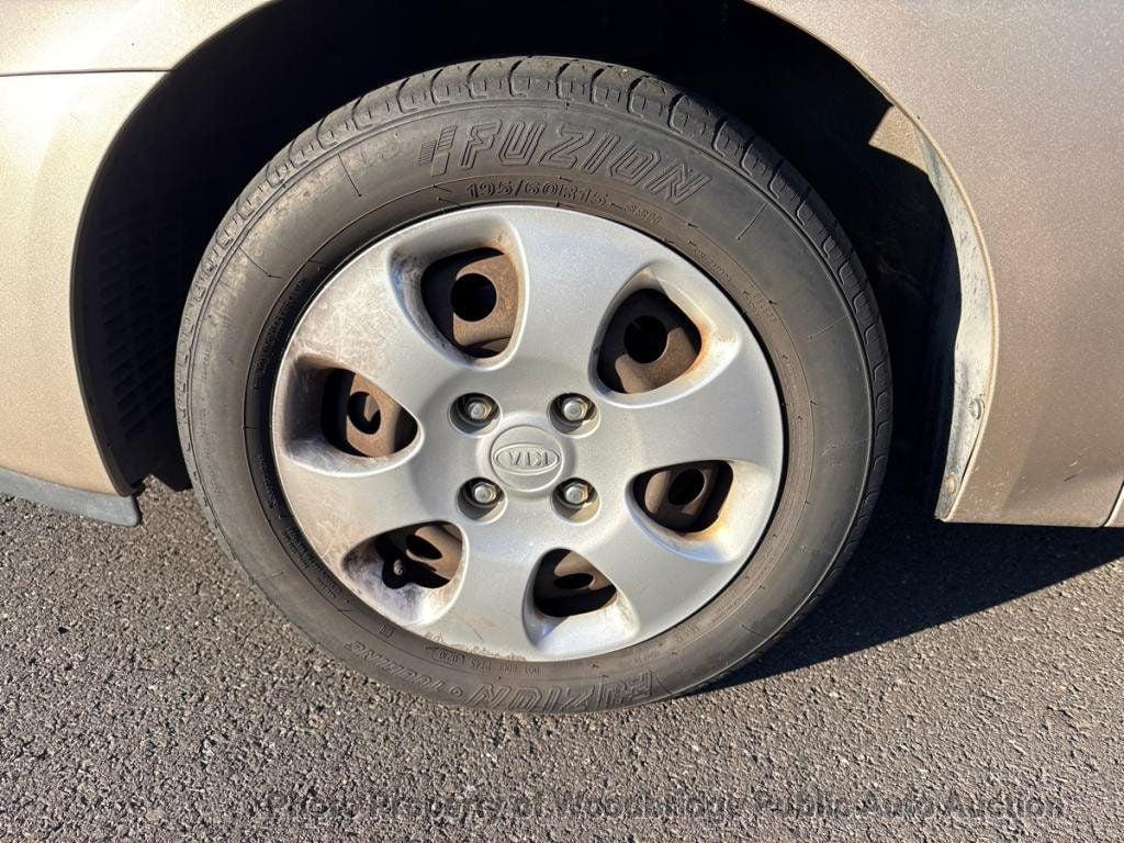 used 2006 Kia Spectra car, priced at $2,950