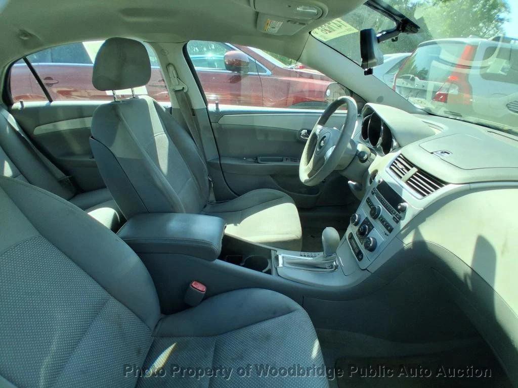 used 2009 Chevrolet Malibu car, priced at $2,950