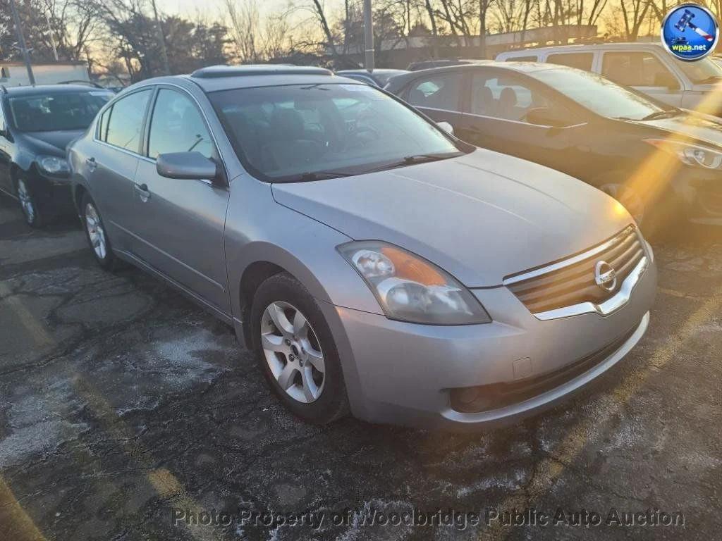used 2007 Nissan Altima car, priced at $3,900