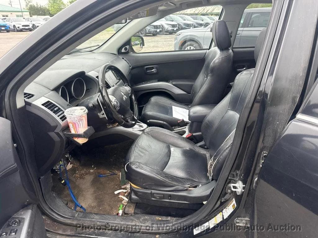 used 2010 Mitsubishi Outlander car, priced at $4,450