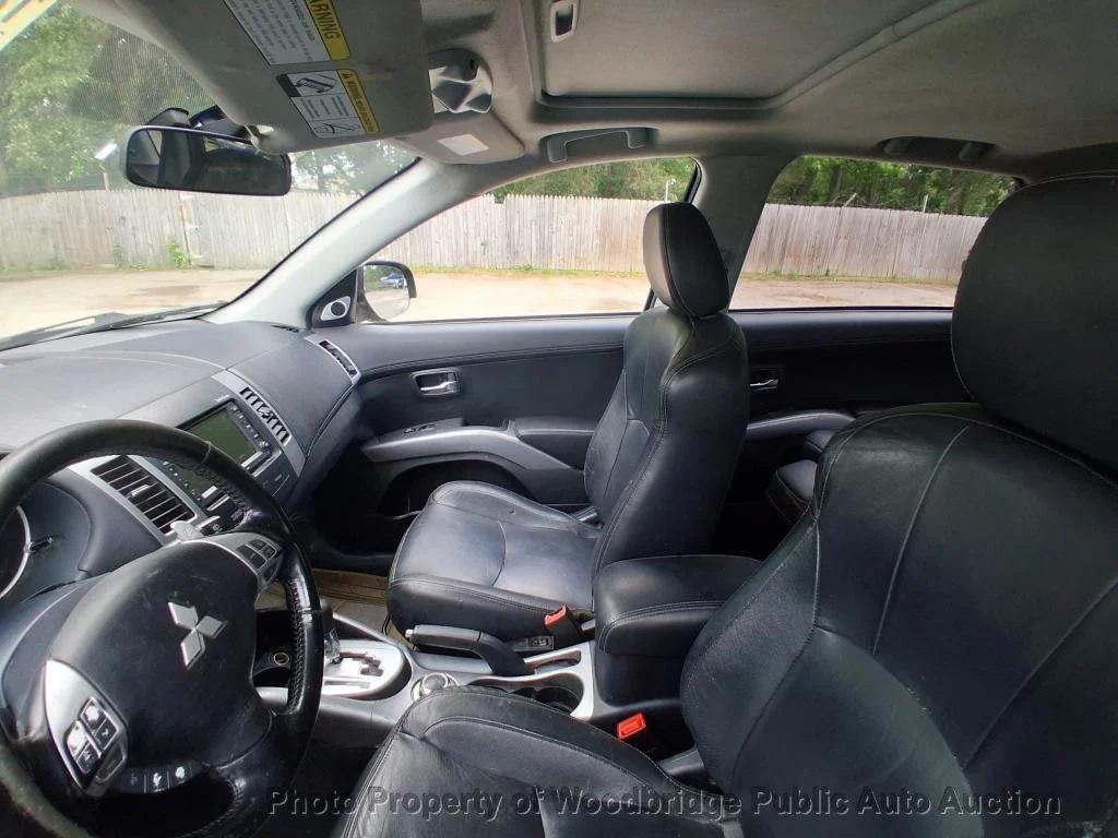 used 2010 Mitsubishi Outlander car, priced at $4,450