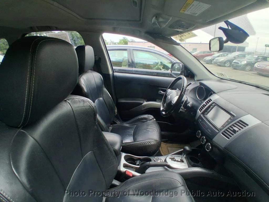 used 2010 Mitsubishi Outlander car, priced at $4,450