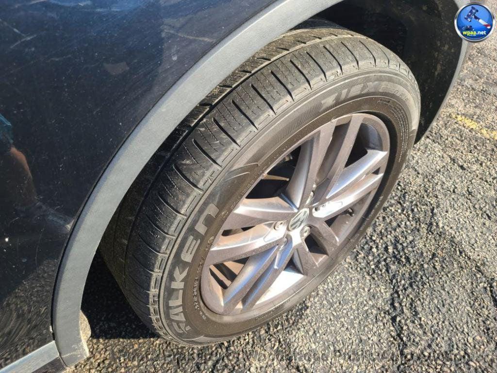 used 2015 Volkswagen Touareg car, priced at $5,950