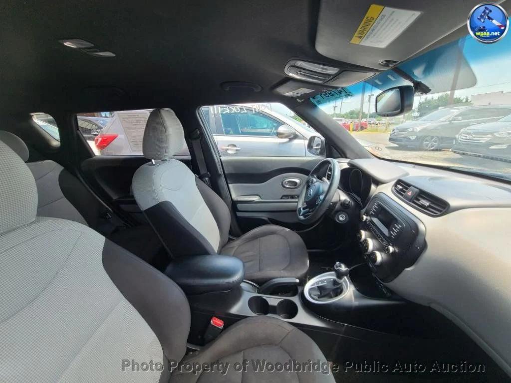 used 2016 Kia Soul car, priced at $5,550