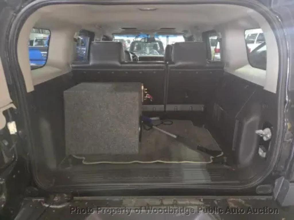 used 2007 Hummer H3 car, priced at $5,950