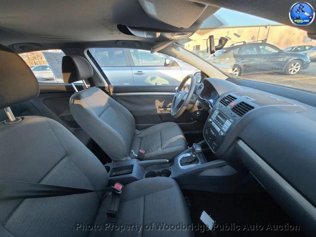 used 2008 Volkswagen Rabbit car, priced at $3,950