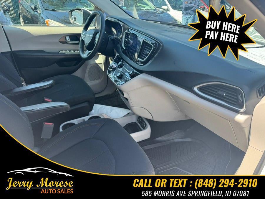 used 2017 Chrysler Pacifica car, priced at $8,499