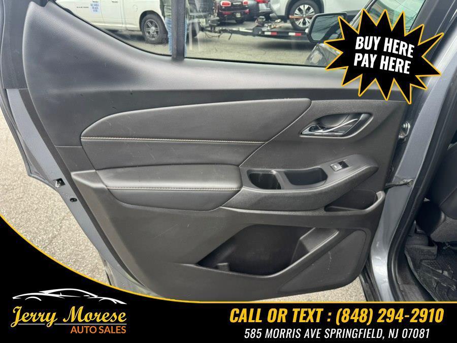 used 2021 Chevrolet Traverse car, priced at $14,999