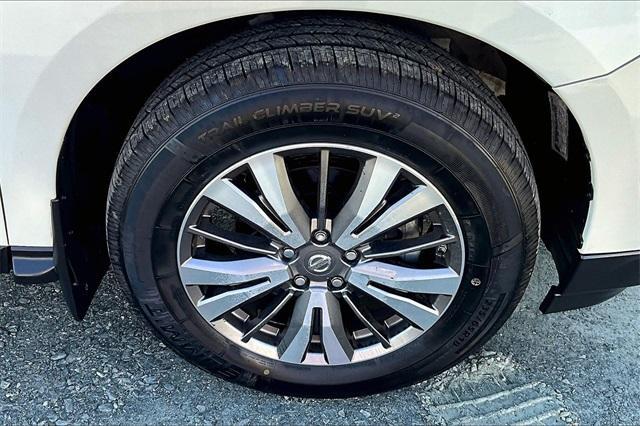 used 2018 Nissan Pathfinder car, priced at $10,900