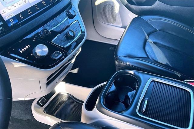 used 2024 Chrysler Pacifica car, priced at $30,688
