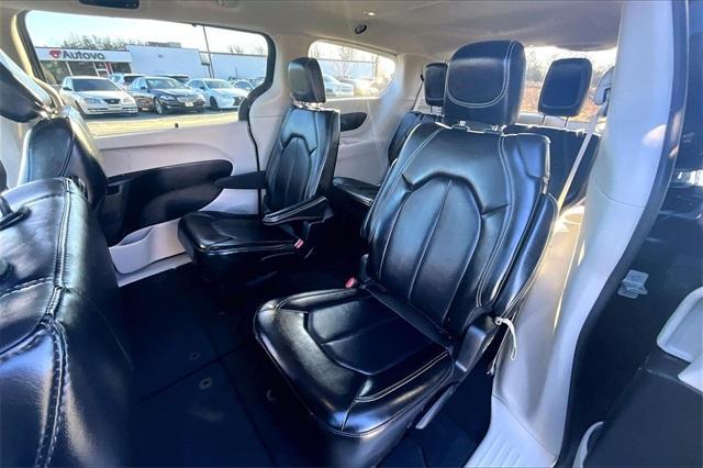 used 2024 Chrysler Pacifica car, priced at $30,688