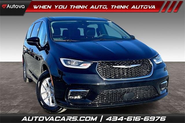 used 2024 Chrysler Pacifica car, priced at $30,688