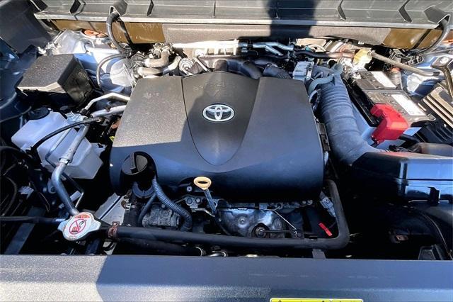 used 2021 Toyota Highlander car, priced at $33,591