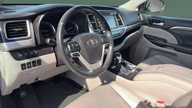 used 2018 Toyota Highlander car, priced at $25,579