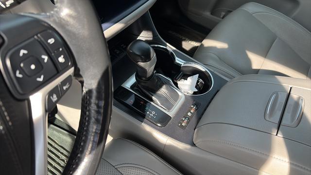 used 2018 Toyota Highlander car, priced at $25,579