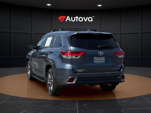 used 2018 Toyota Highlander car, priced at $25,579