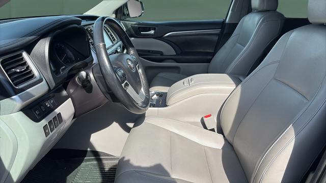 used 2018 Toyota Highlander car, priced at $25,579
