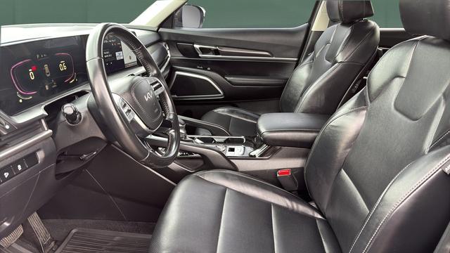 used 2023 Kia Telluride car, priced at $33,594