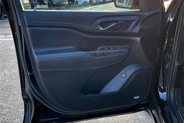 used 2023 GMC Acadia car, priced at $34,996