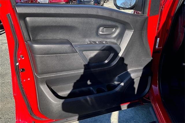 used 2023 Nissan Titan car, priced at $30,989