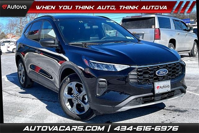 used 2025 Ford Escape car, priced at $27,895
