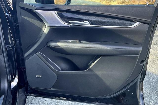 used 2022 Cadillac XT5 car, priced at $32,836