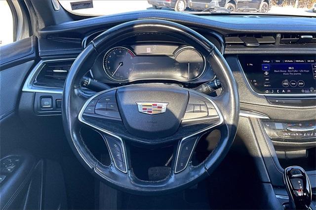 used 2022 Cadillac XT5 car, priced at $32,836
