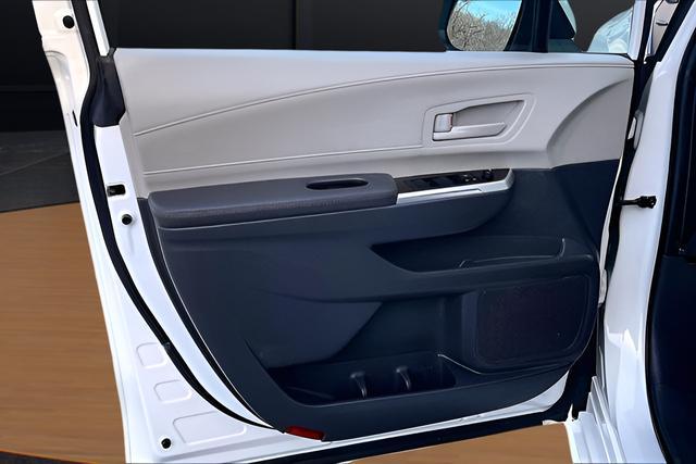 used 2024 Toyota Sienna car, priced at $34,887