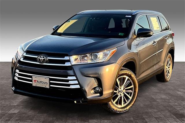 used 2019 Toyota Highlander car, priced at $26,631