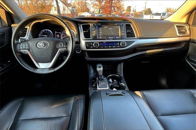 used 2019 Toyota Highlander car, priced at $26,631