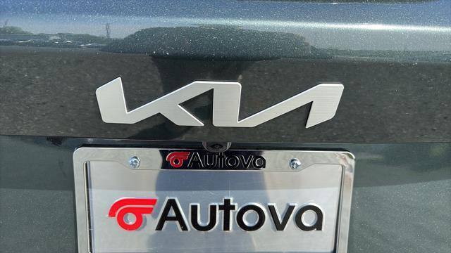 used 2022 Kia Sorento car, priced at $25,598