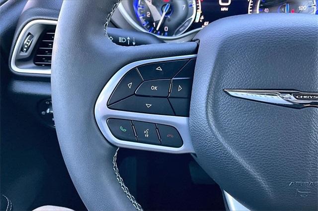 used 2025 Chrysler Pacifica car, priced at $33,994