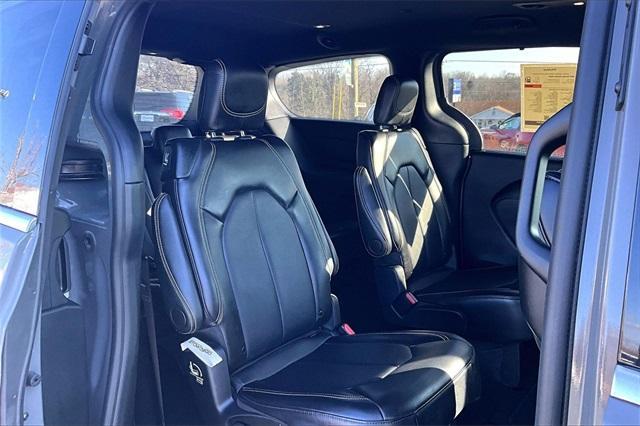 used 2025 Chrysler Pacifica car, priced at $34,131