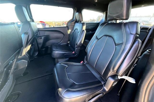 used 2025 Chrysler Pacifica car, priced at $33,994