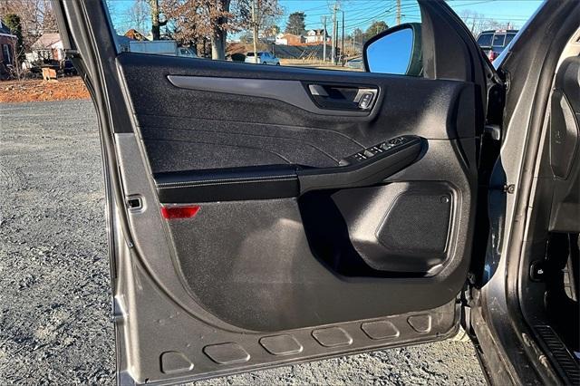 used 2025 Ford Escape car, priced at $24,991