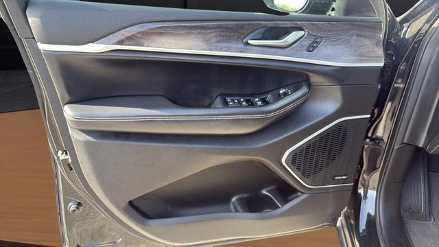 used 2022 Jeep Grand Cherokee L car, priced at $32,989