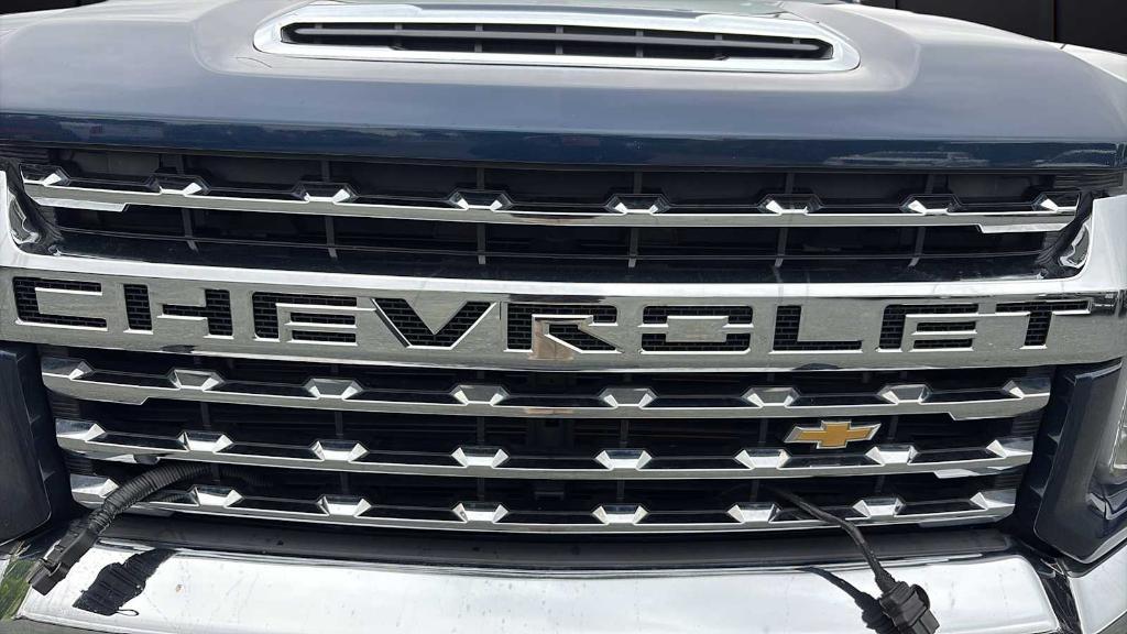 used 2021 Chevrolet Silverado 2500 car, priced at $46,595