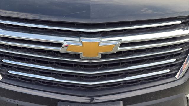 used 2023 Chevrolet Traverse car, priced at $28,789
