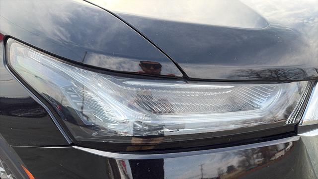 used 2023 Chevrolet Traverse car, priced at $28,789