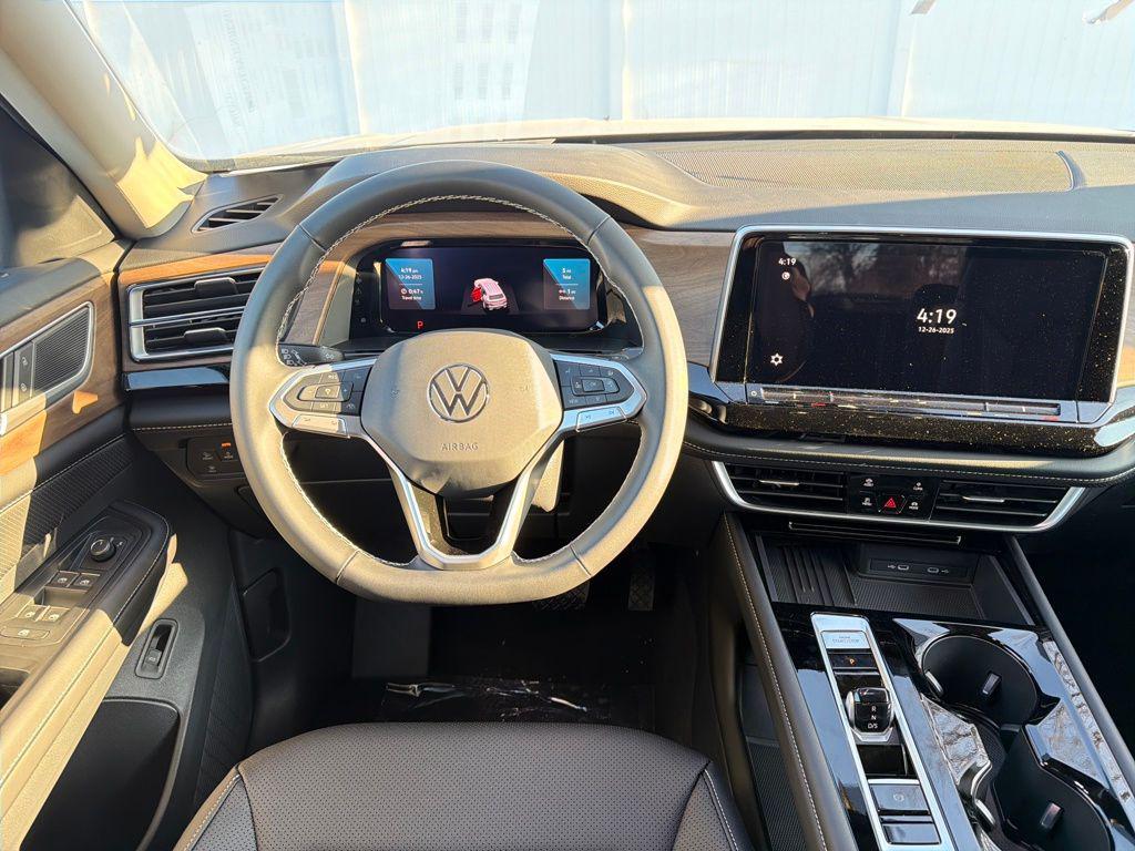 new 2026 Volkswagen Atlas car, priced at $46,057