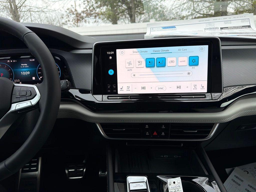 new 2026 Volkswagen Atlas Cross Sport car, priced at $51,969