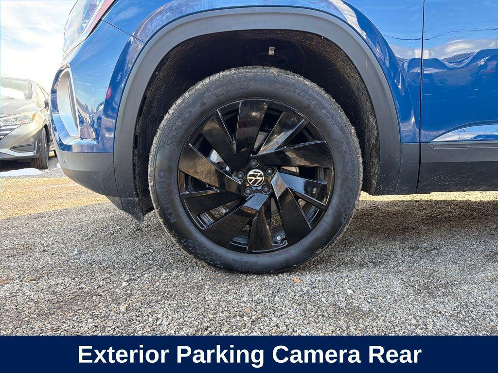 used 2025 Volkswagen Atlas car, priced at $36,455