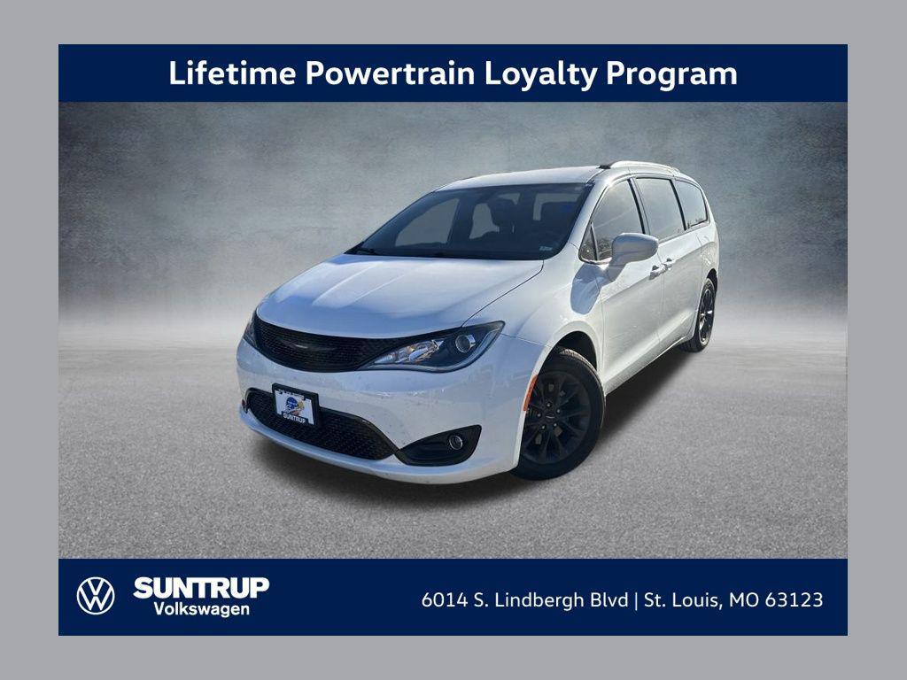 used 2018 Chrysler Pacifica car, priced at $15,595