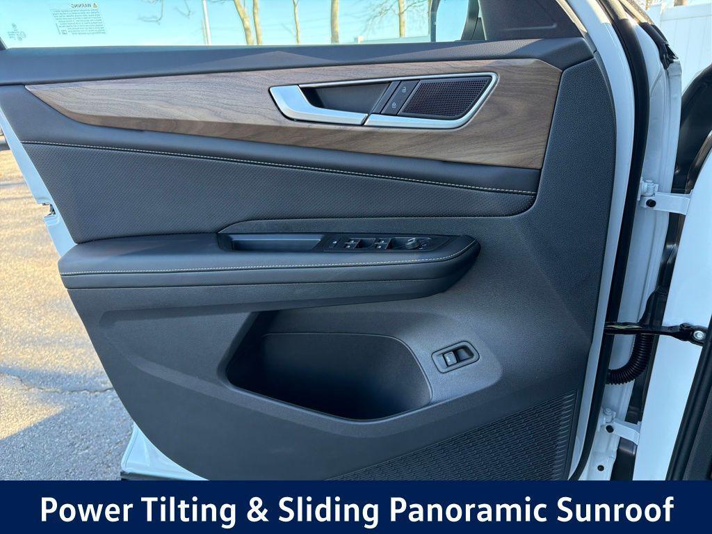 new 2026 Volkswagen Atlas car, priced at $46,057